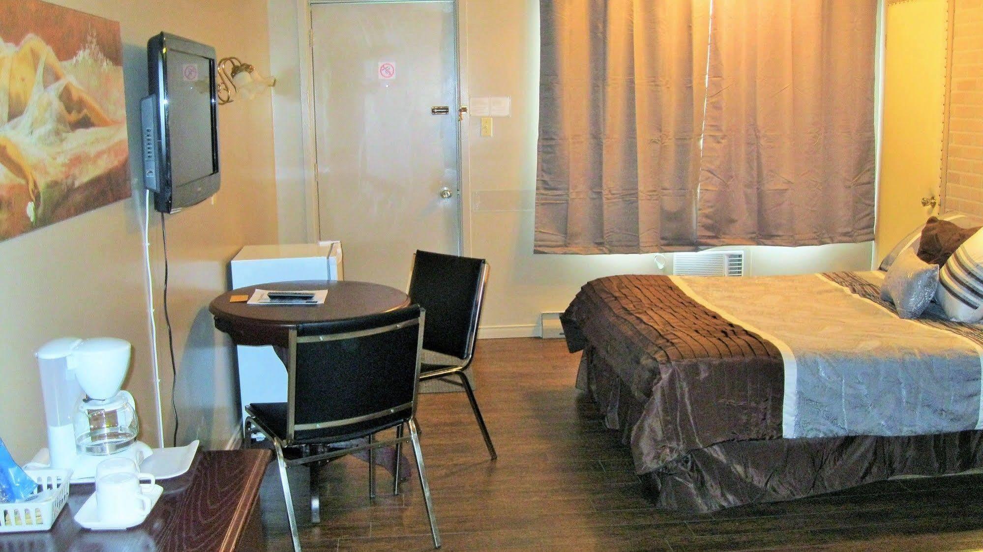 Hotel-Motel La Difference Sainte-Marie Экстерьер фото